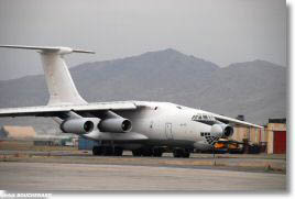 Candid IL-76T Ukraine-Kaboul 03avr2008-DSC_0054.jpg